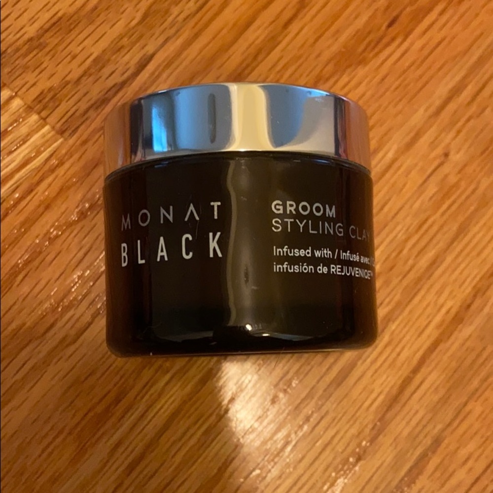 Monat black groom styling clay